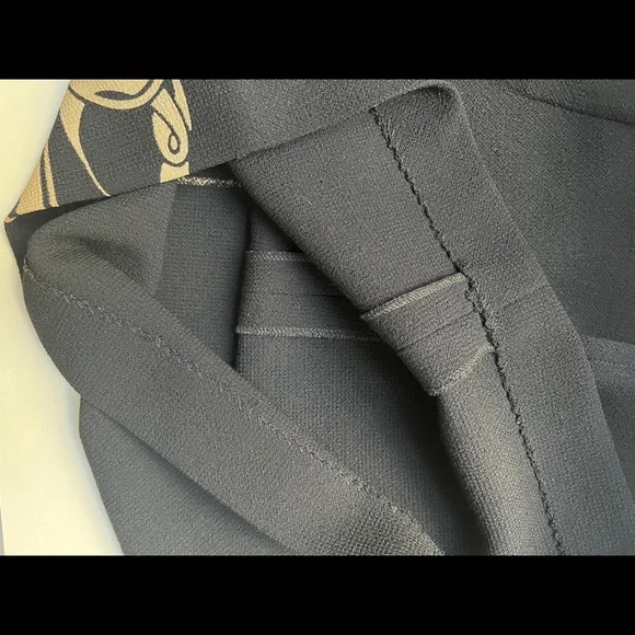 Gianni Versace Vintage Wool ArtDeco skirt black - Picture 4 of 7